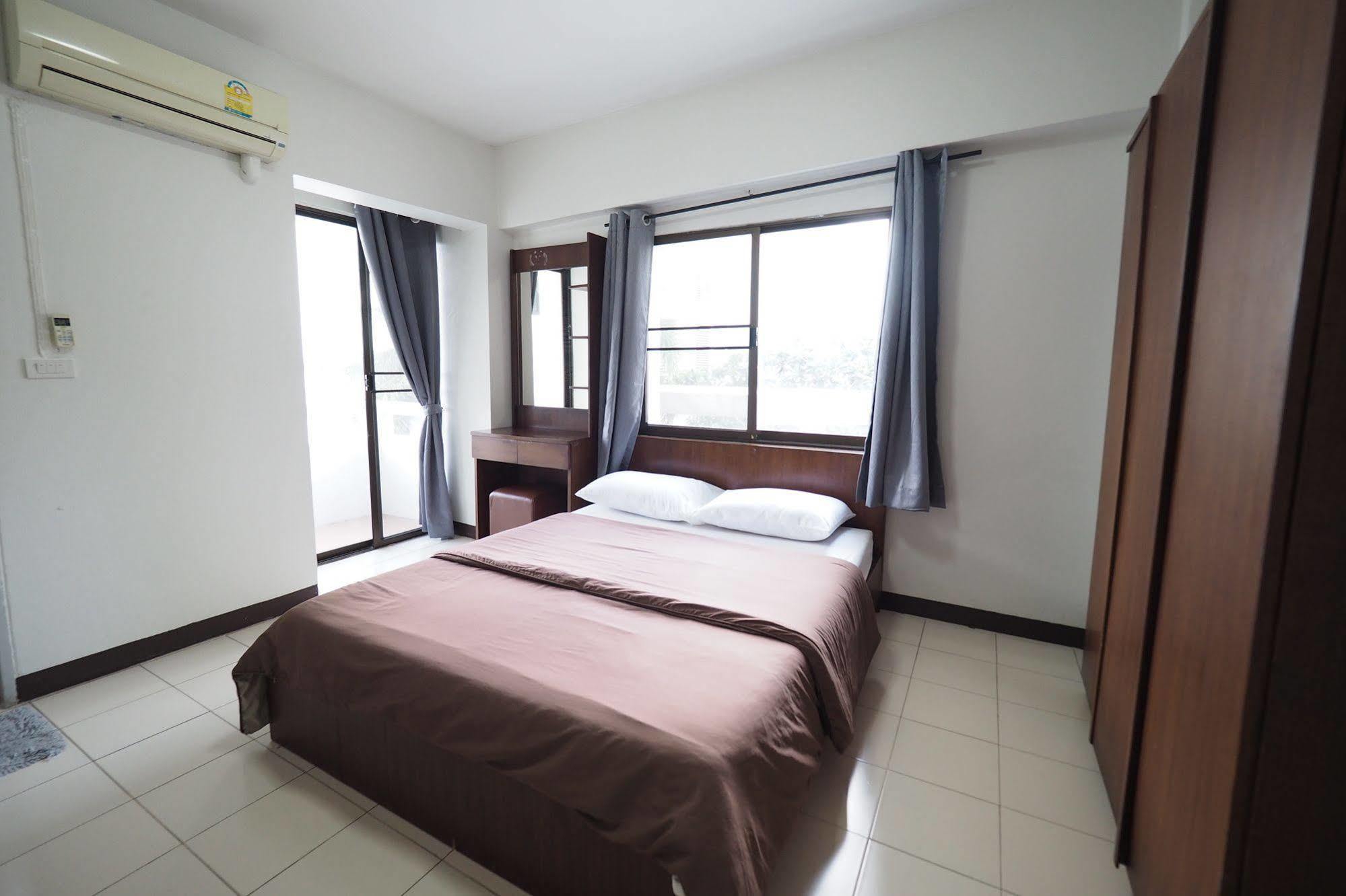 Living Naraa Place Inn