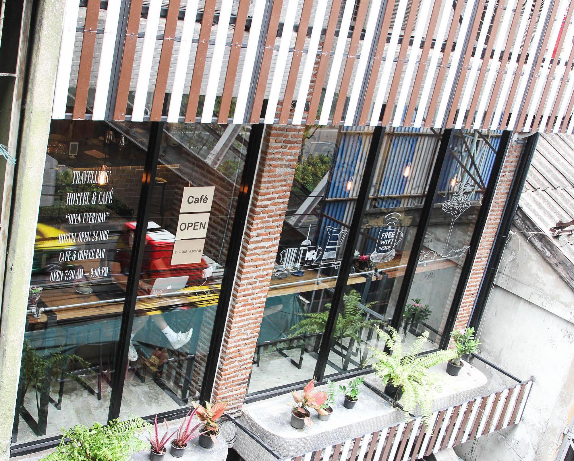 Thonglor Travellers And Cafe Bangkok