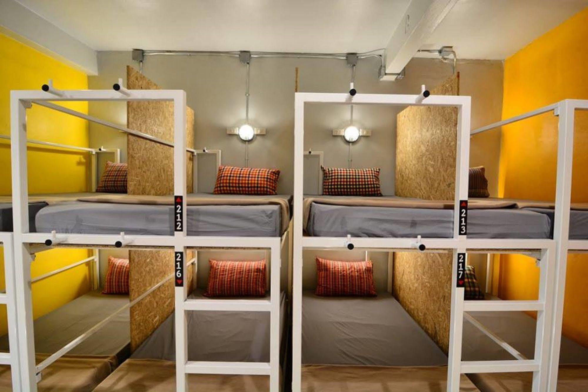 Hostel Adventure *