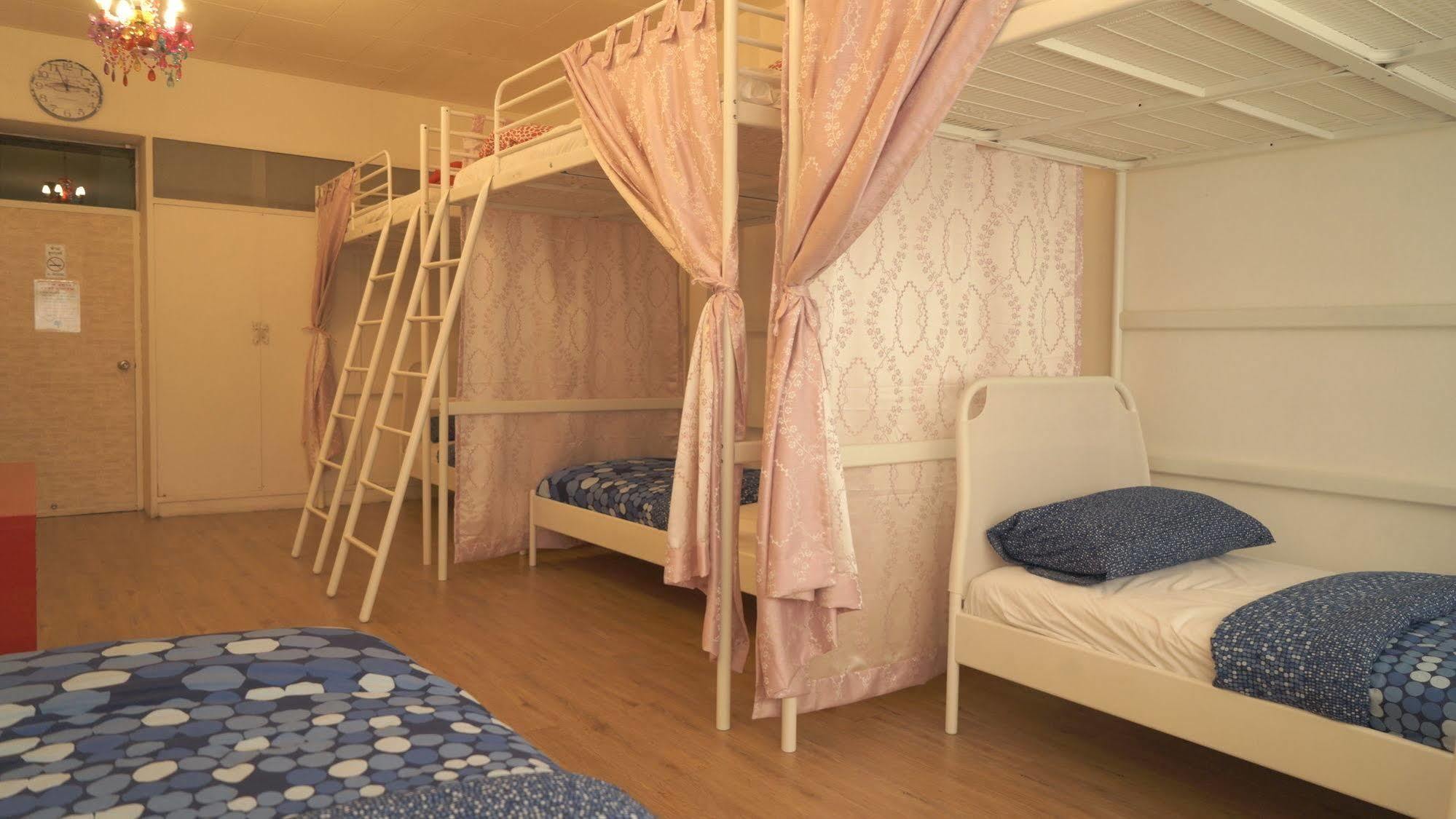 Hostel Blue Jasmine *