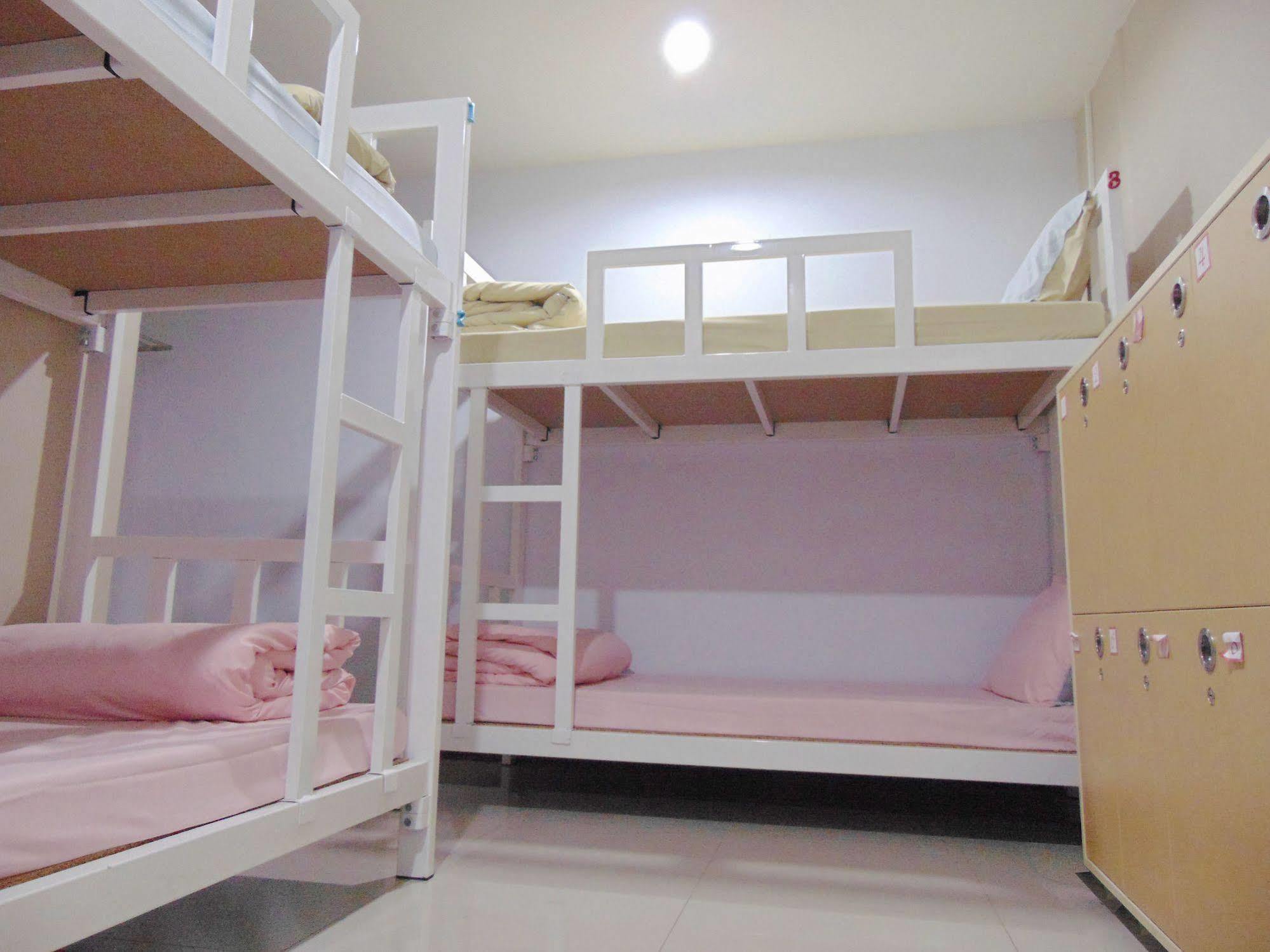 Hostel Wanderlust *