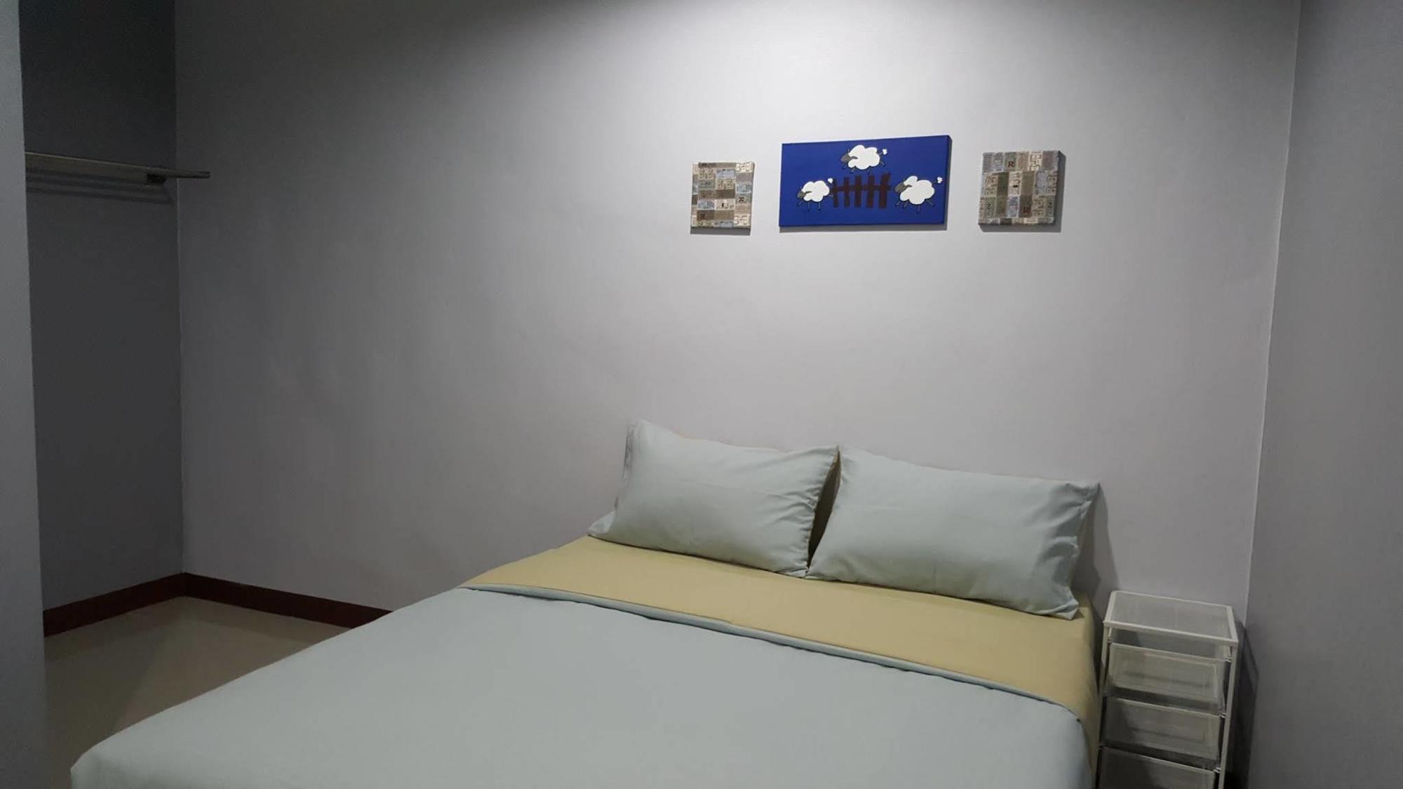Wanderlust Hostel *