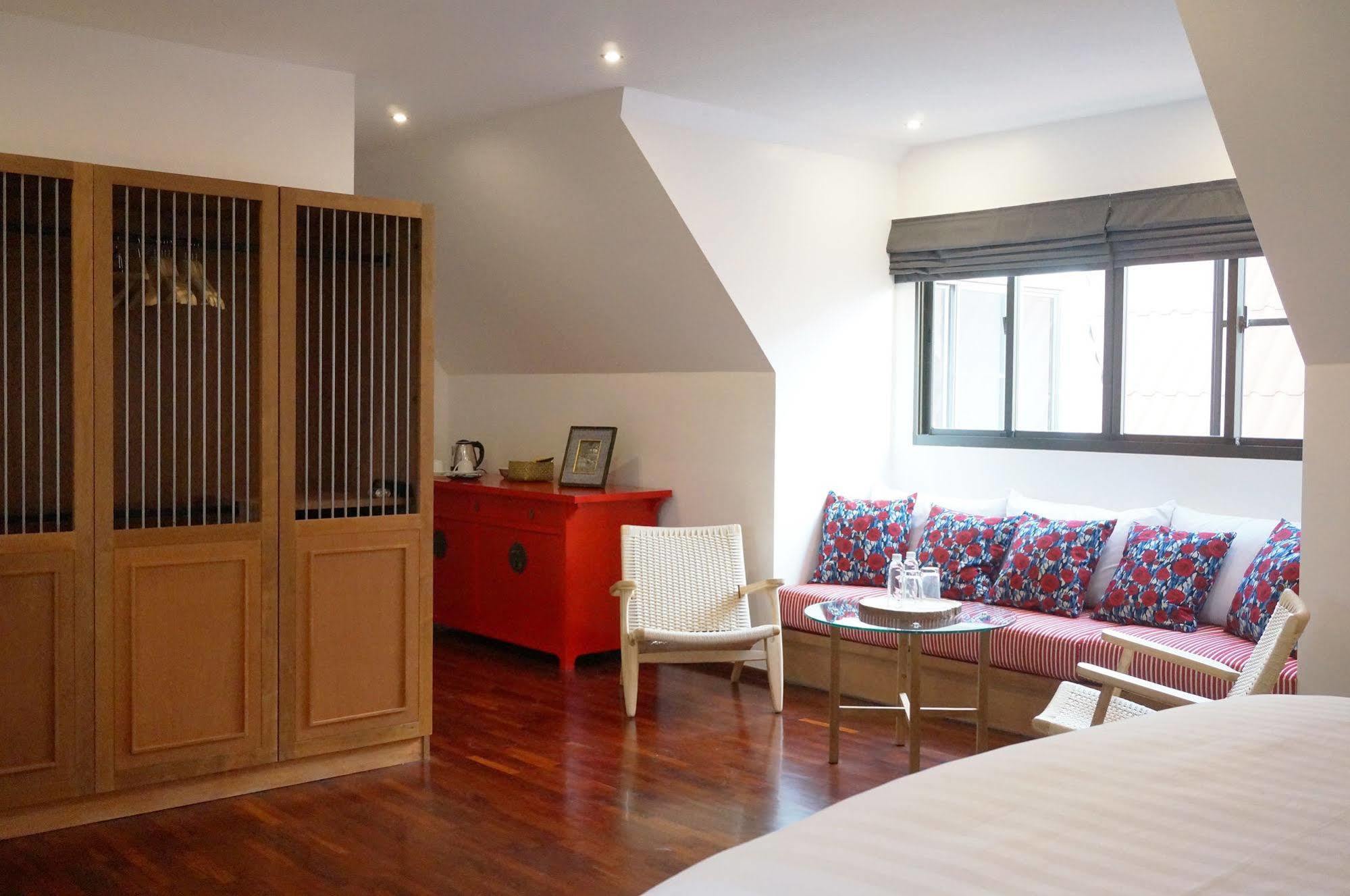 The Twelve Hotel