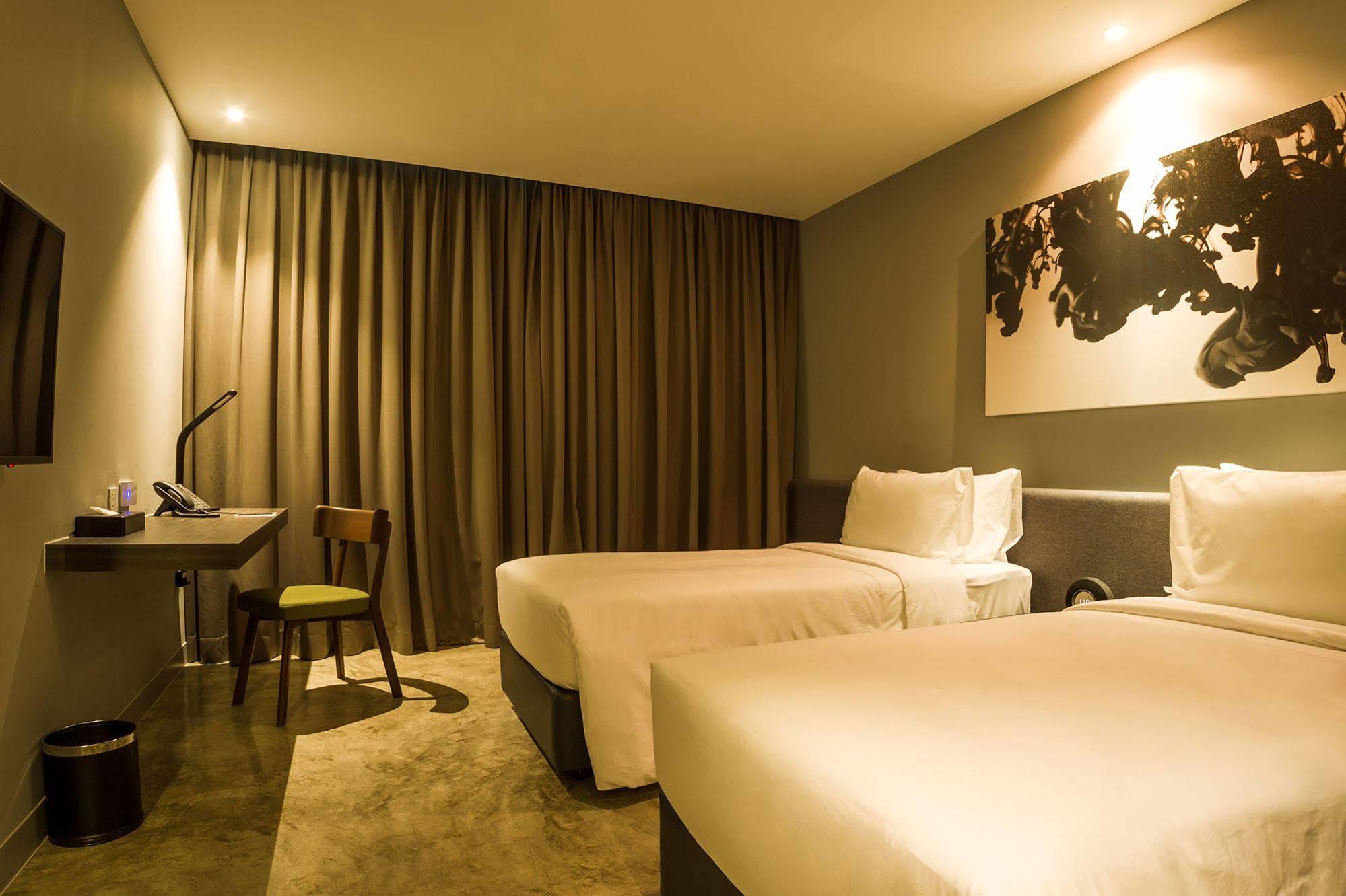 Hotel Zazz Urban 4*