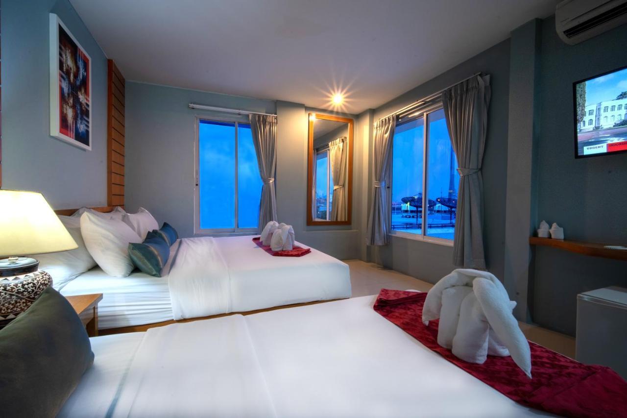 Cha-cha Phraathit Hotel 3*