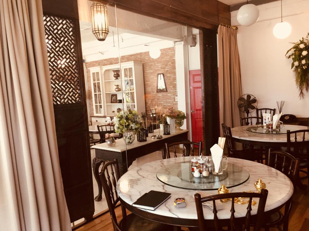 In Vintage Thai Restaurant/love *
