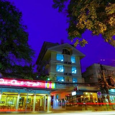 Cha-cha Phraathit Bangkok