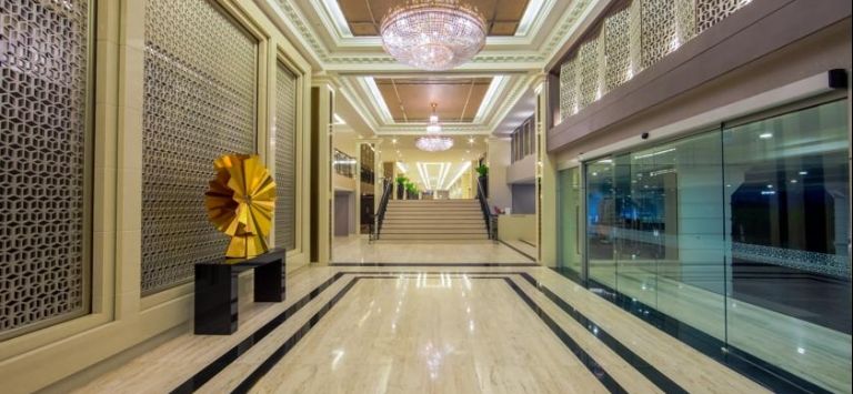 Hotel Mandarin Managed By Centre Point 4*