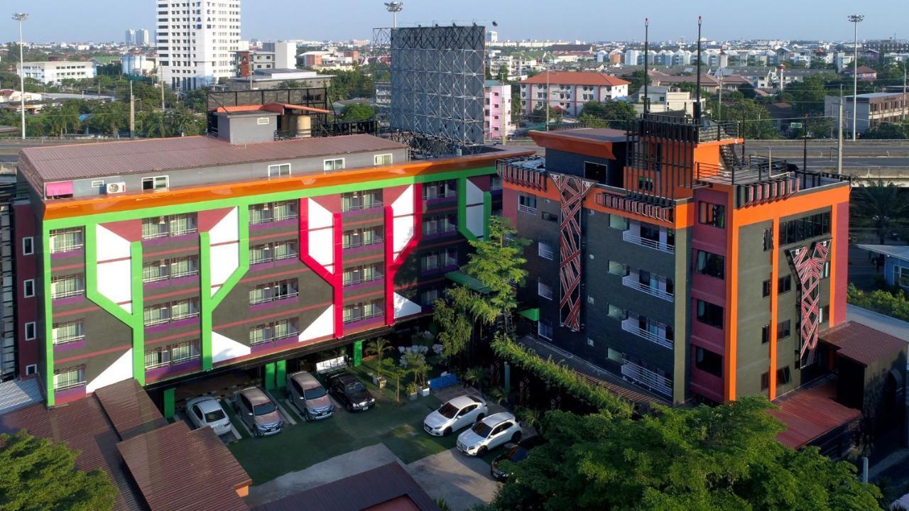The Breton Media Hotel