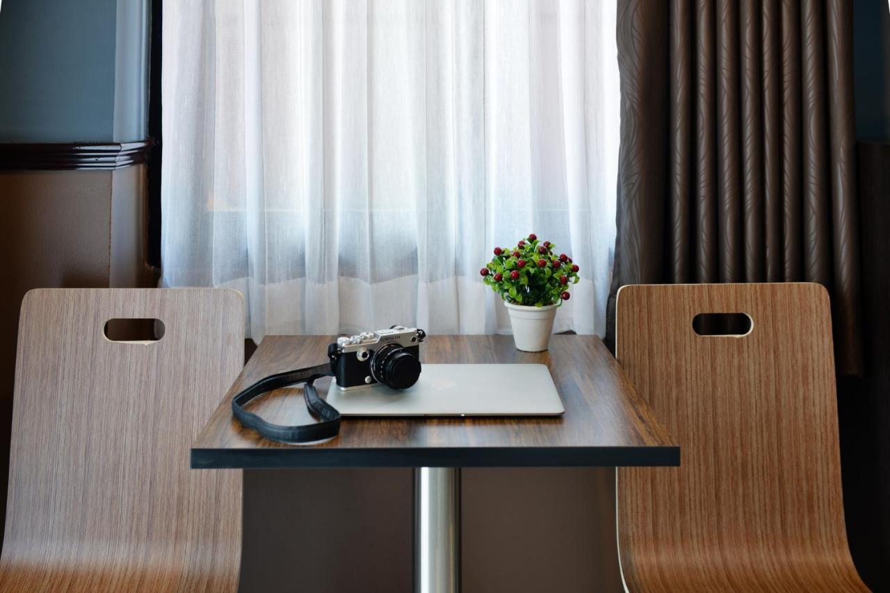 Hotel The Breton Media 4*