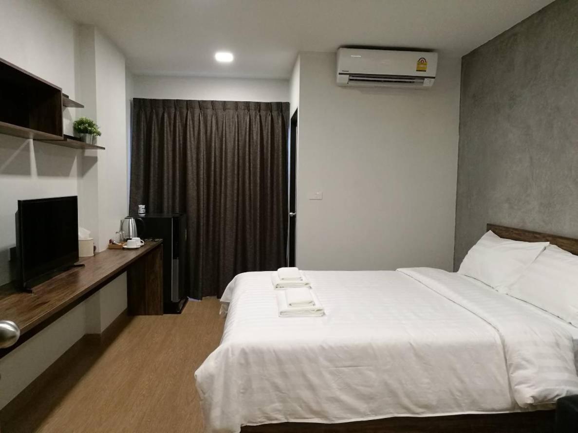 Tata House 3*