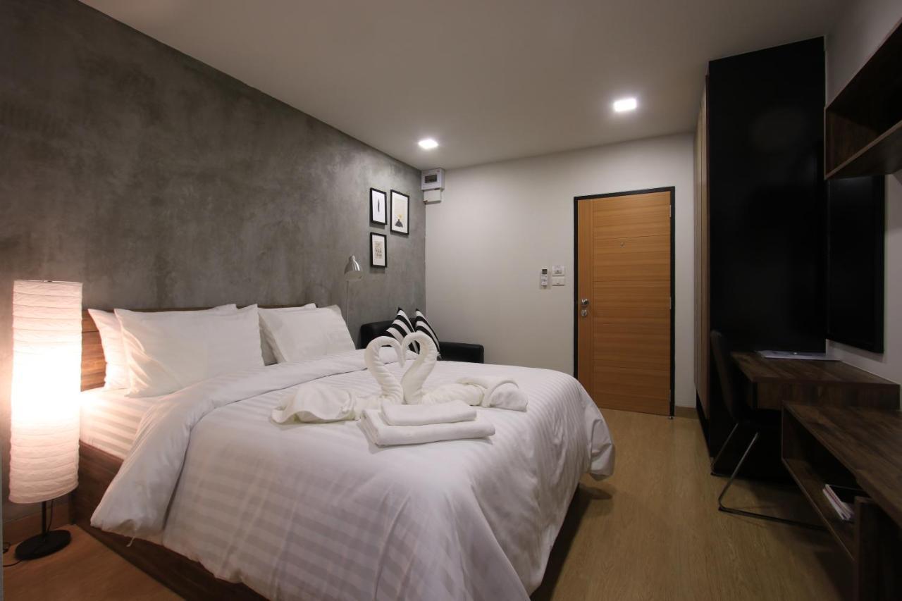 Aparthotel Tata House 3*