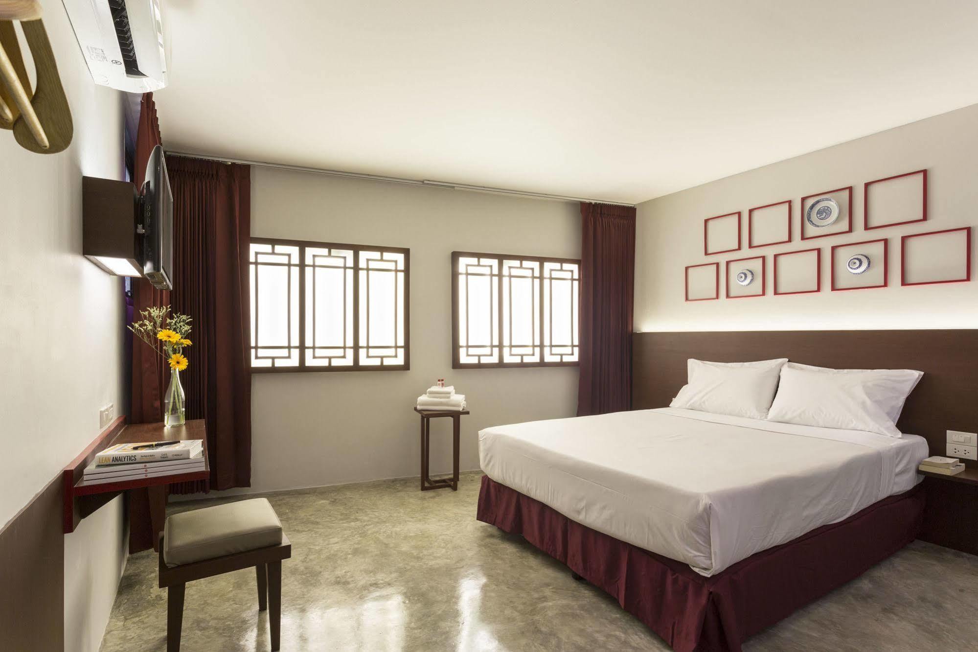 Ruamchitt Plaza Hotel 3*
