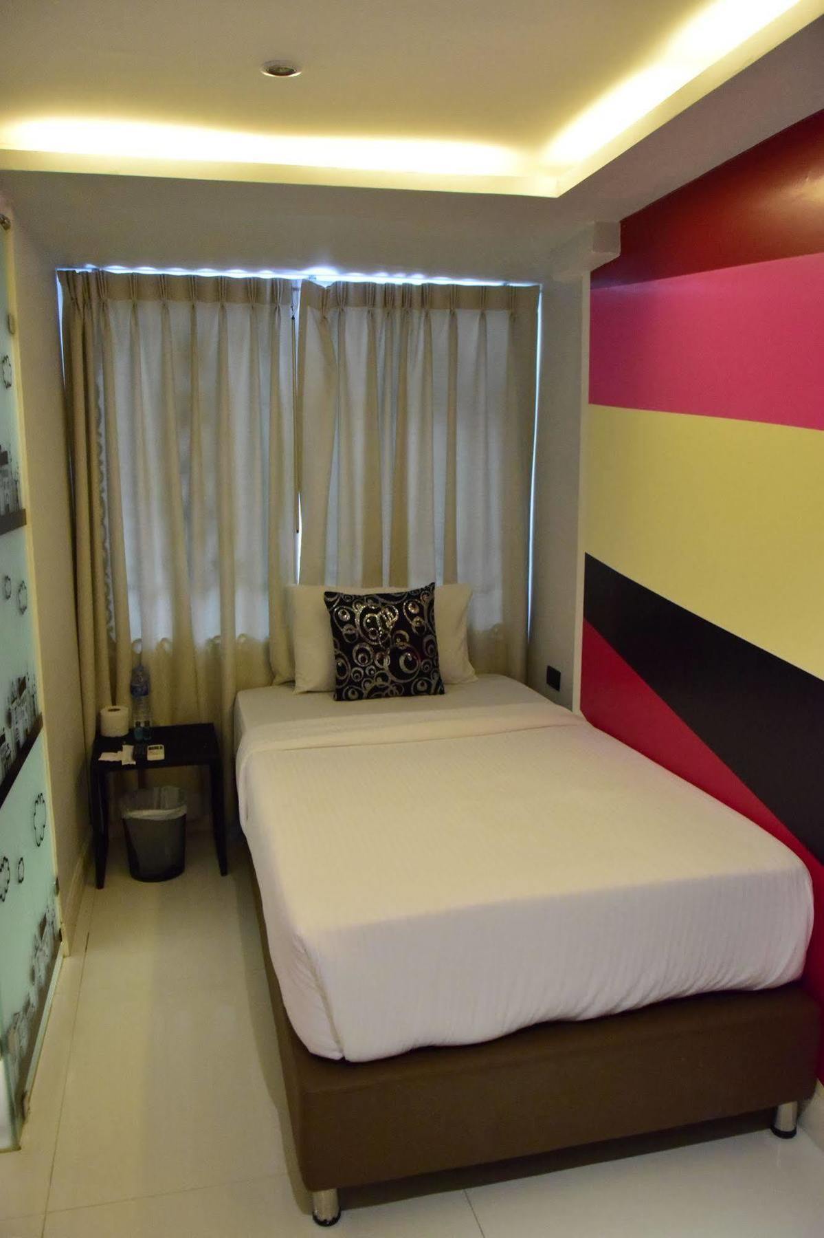 Double Five Asrama Bangkok