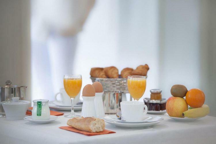 Hotel Le Club At Chateau De Sukhumvit 56