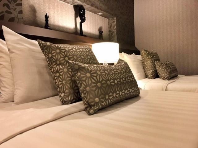 Le Club At Chateau De Sukhumvit 56 Hotel 5*