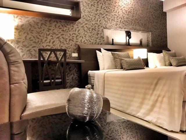 Le Club At Chateau De Sukhumvit 56 Hotel
