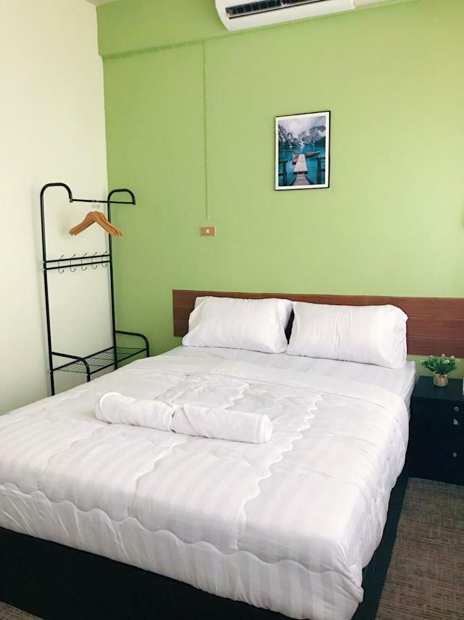 Hotel Lee House 2*