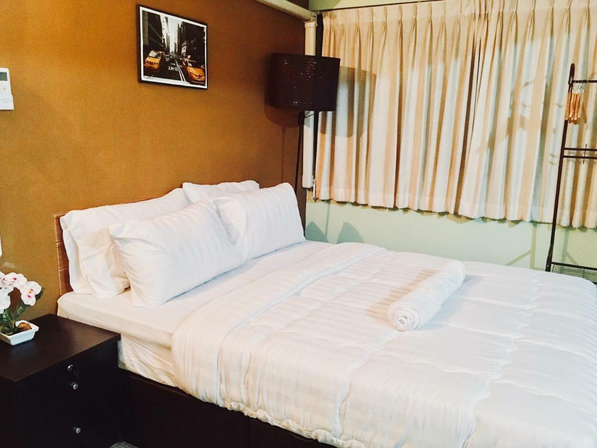 Lee House Bangkok