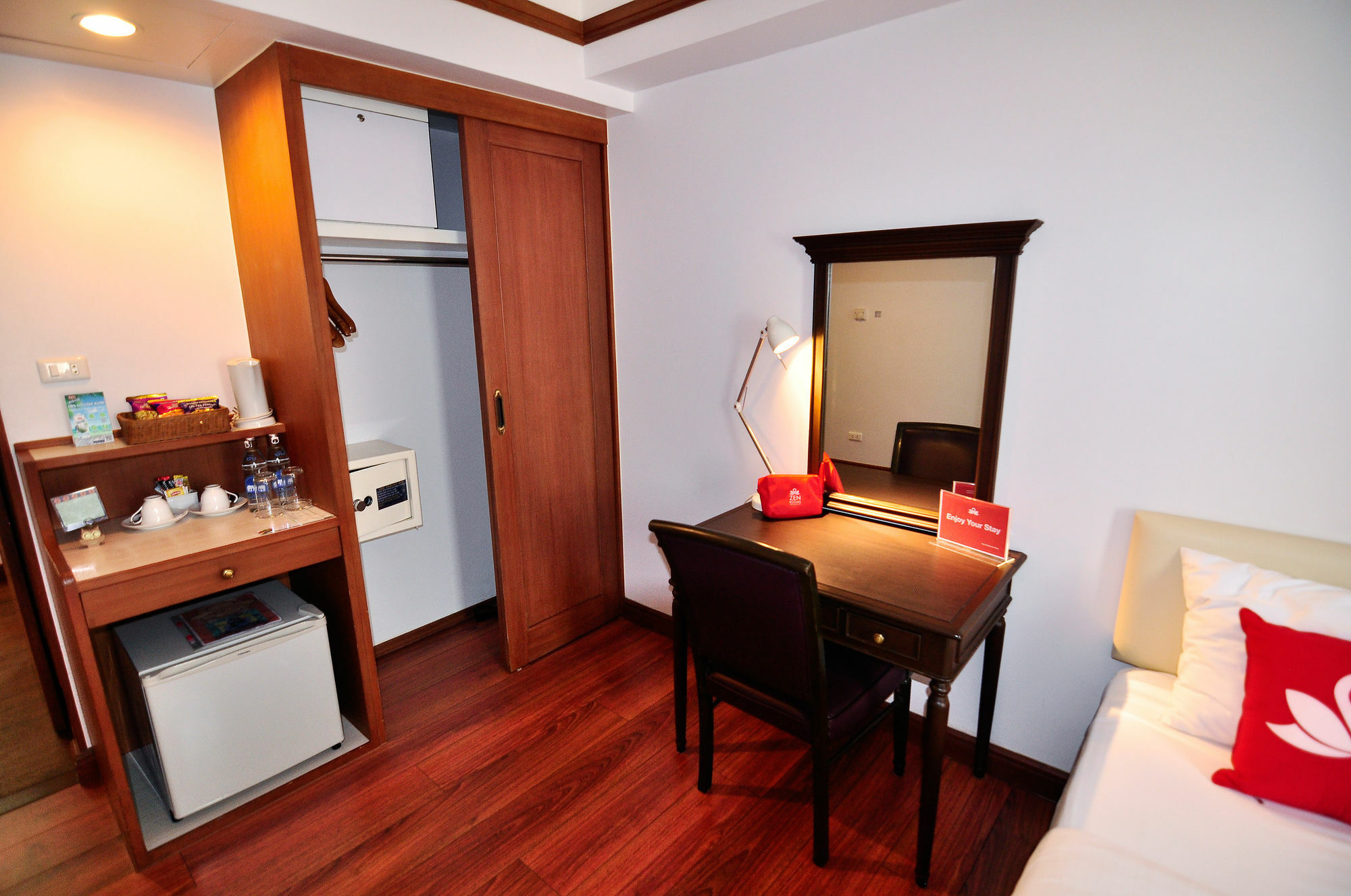 Hotel Zen Premium Silom Soi 22