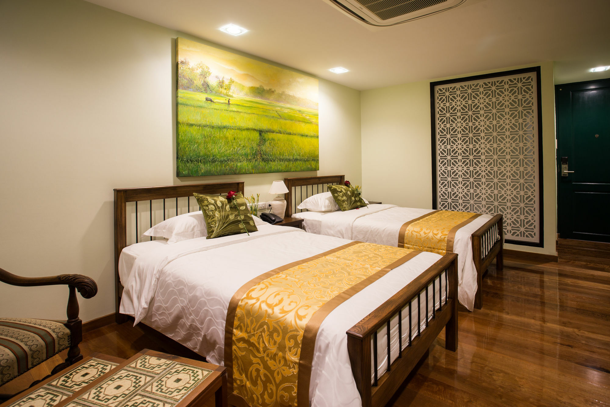 Hotel Nine Design Place 3*