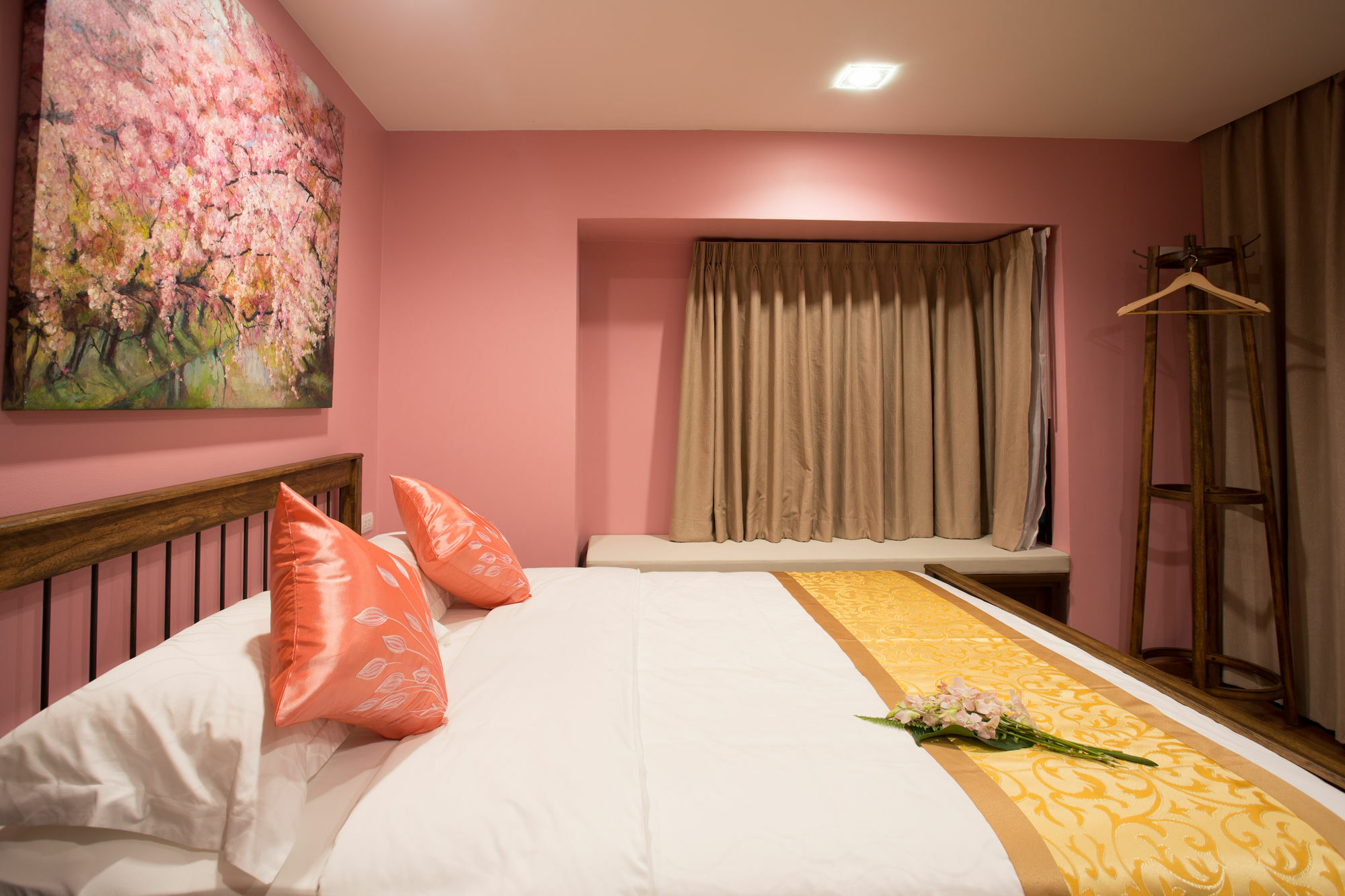 Nine Design Place Hotel 3*
