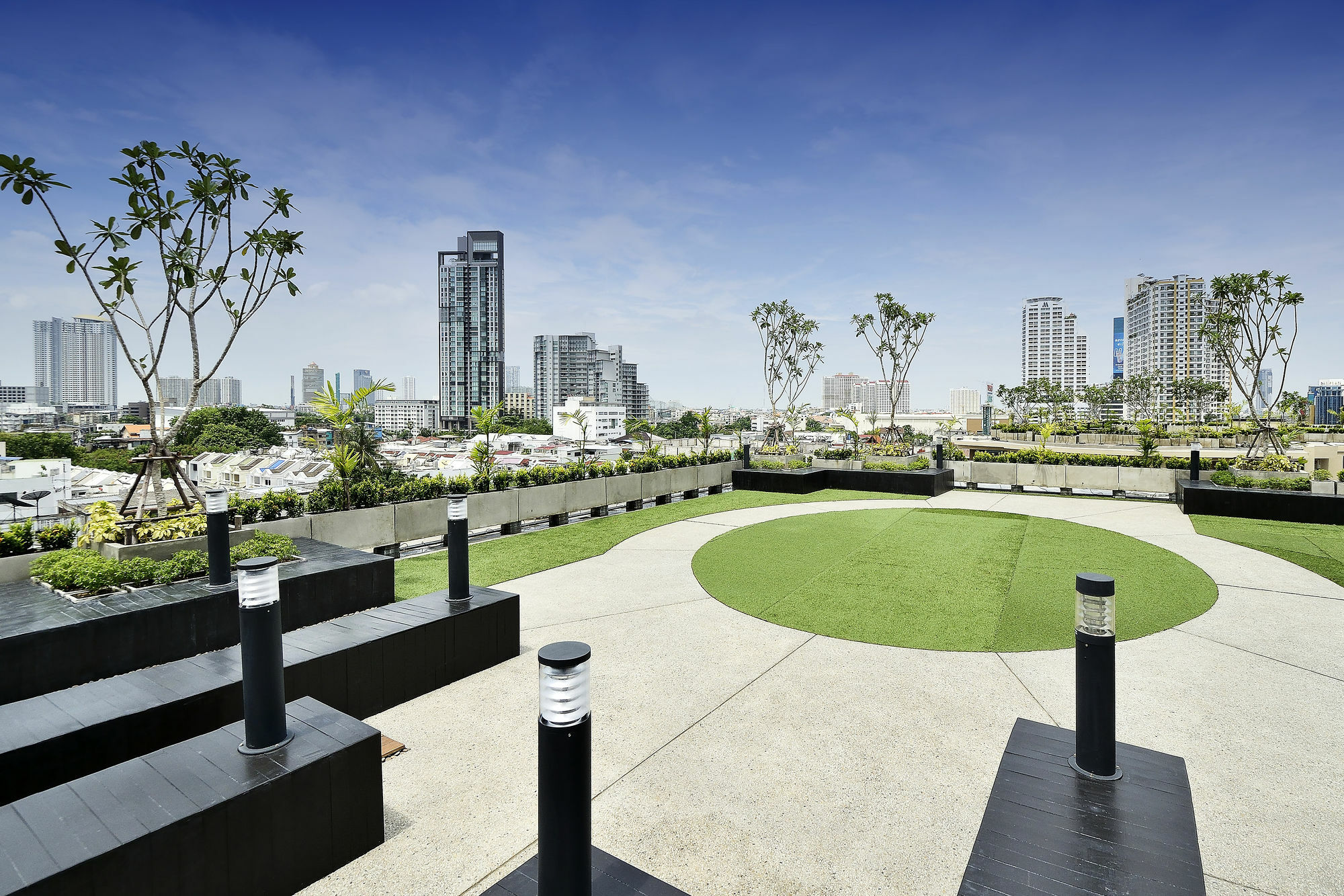 Aparthotel Roomme Hospitality Nang Linchee Branch Bangkok