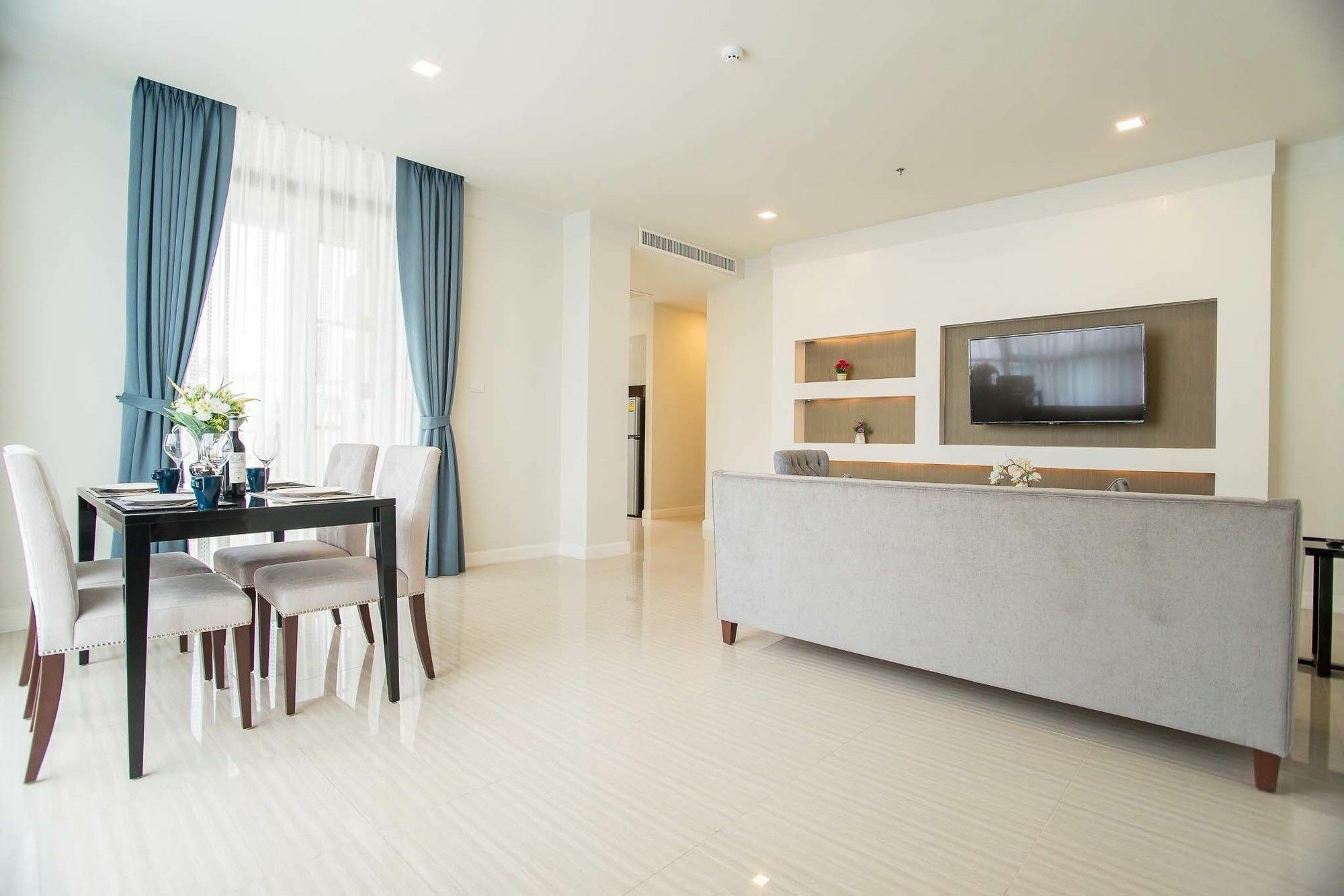 Metropolis Bangkok, Tapestry Collection By Hilton