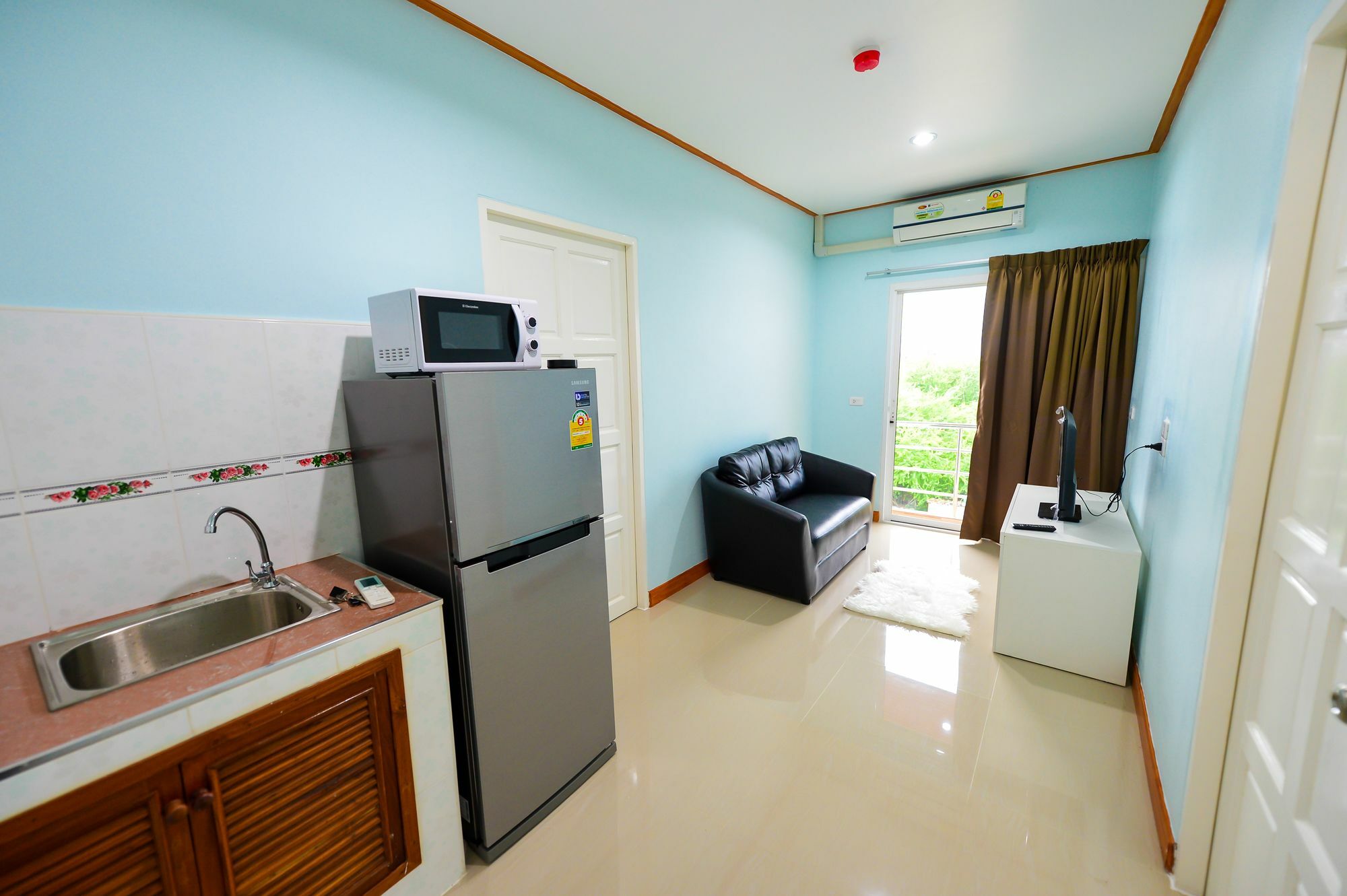 Pn Service @ Suvarnabhumi Airport Motel