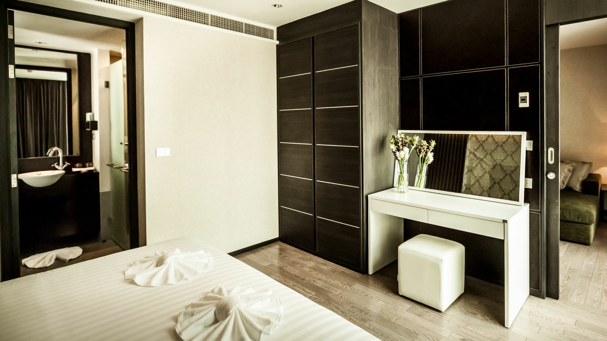 Hotel Arcadia Ploenchit By Compass Hospitality 4*