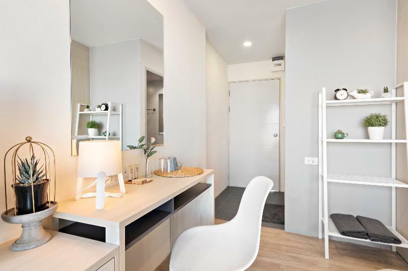 Nidhra Apartment *