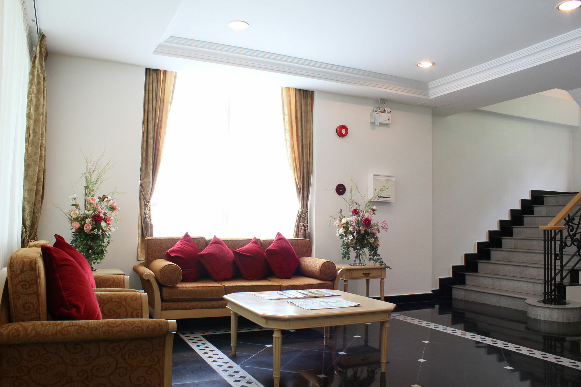 Hotel Romance Srinakarin 3*