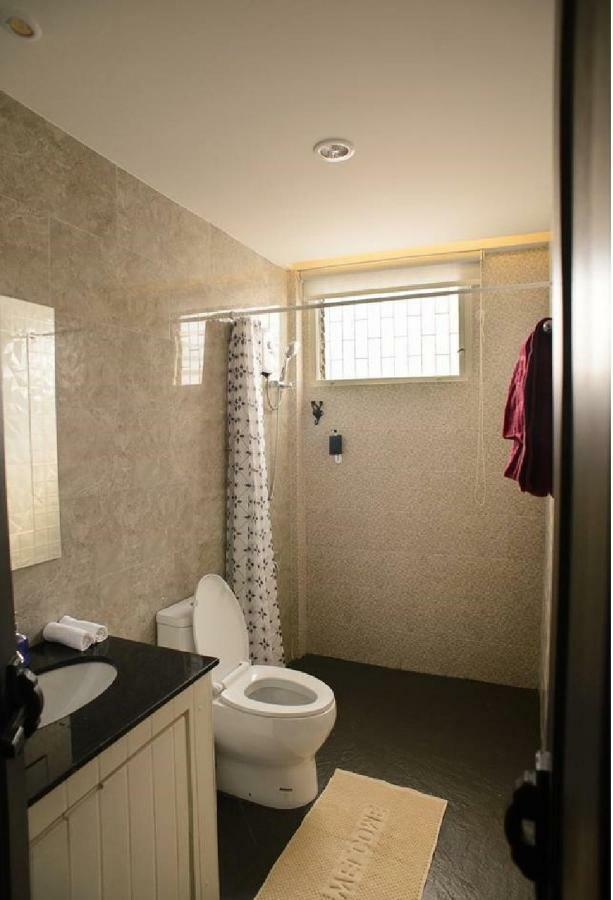 196 Oldtown Chic Guest house 3*