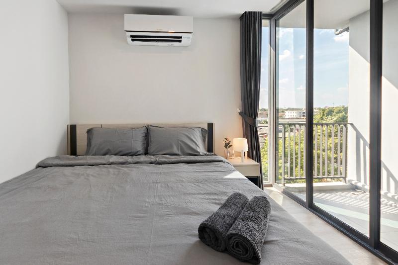 Nidhra Apartment *