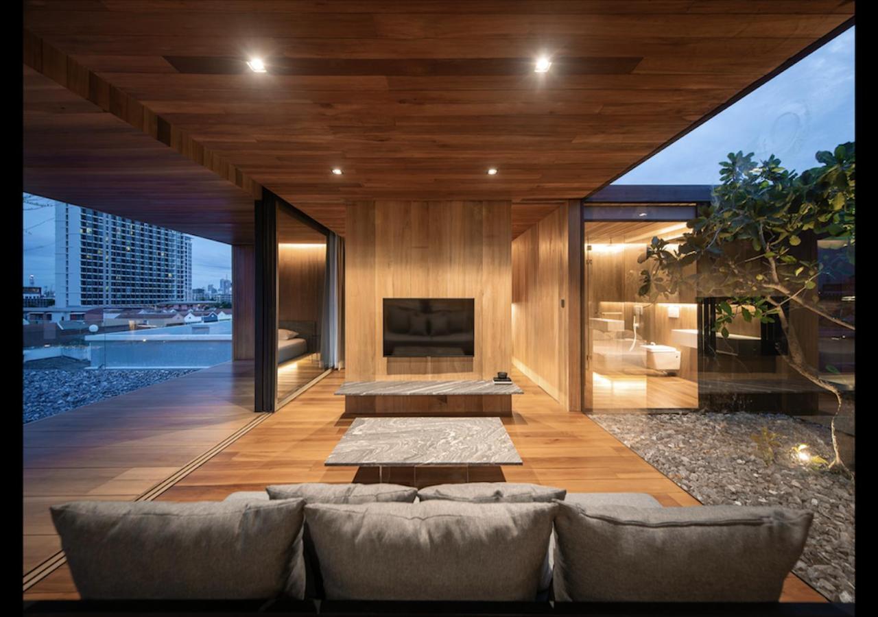 Hachi Penthouse Apartment