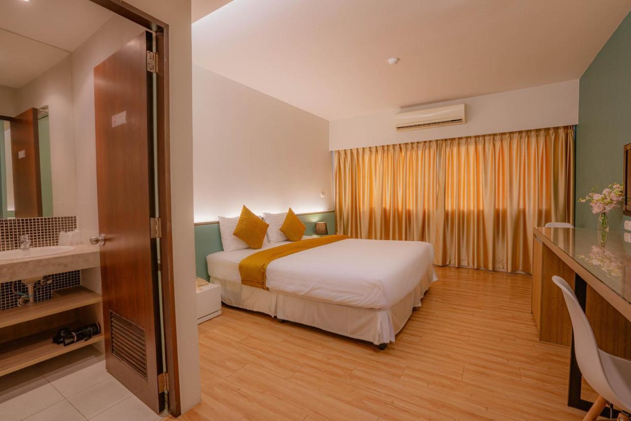 Peace Land Khaosan Hotel 3*