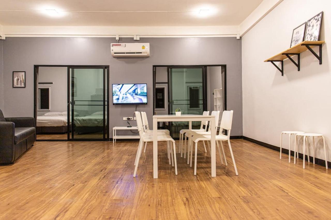 U4 Large 2 Bed Full Kitchen 200m To Bts Bangkok
