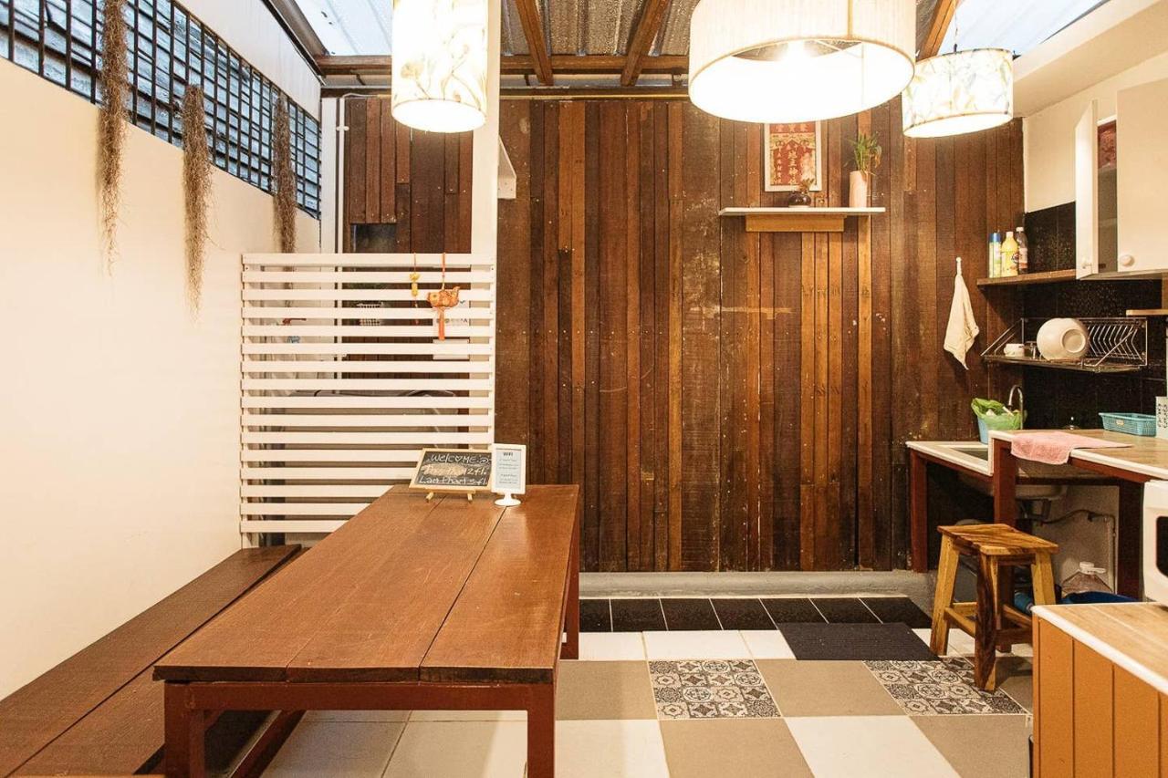 Pangsapuri B3 Cosy /5 Guests/ Near Mrt/full Kitchen Bangkok