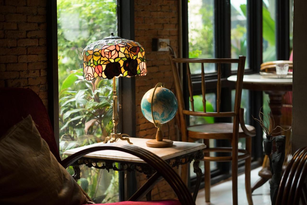 Banya Huaikhwang Hostel *