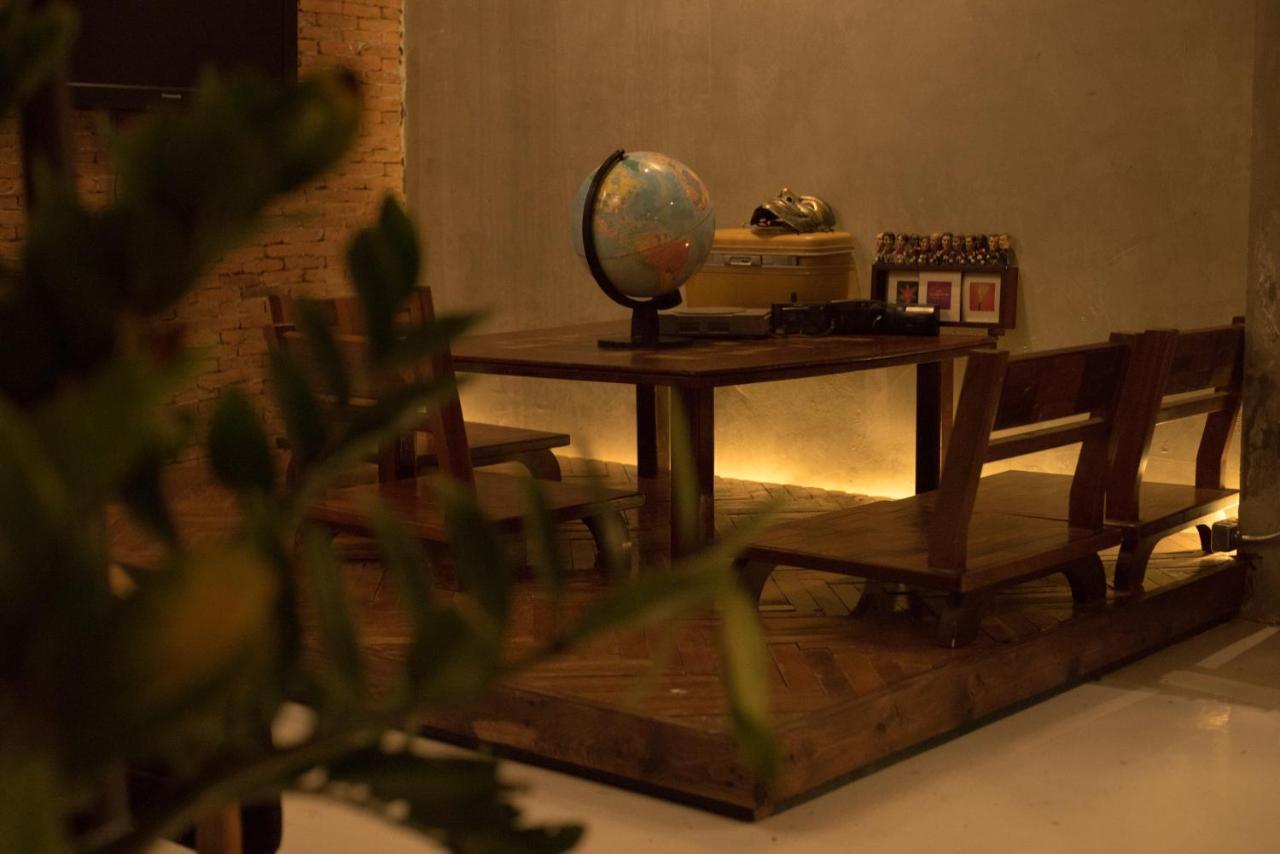 Banya Huaikhwang Hostel