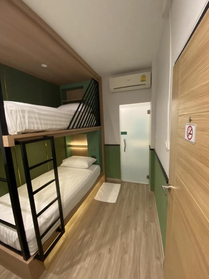 Guest house Malades House 2*