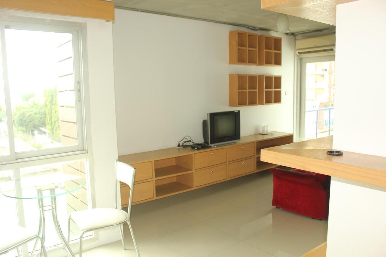 Bansabai Sabaidee Service Aparthotel