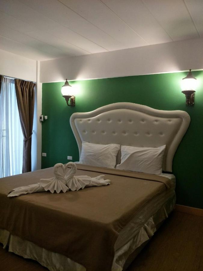 Hotel @42