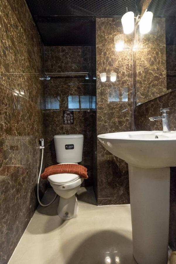 Hotel @42 2*