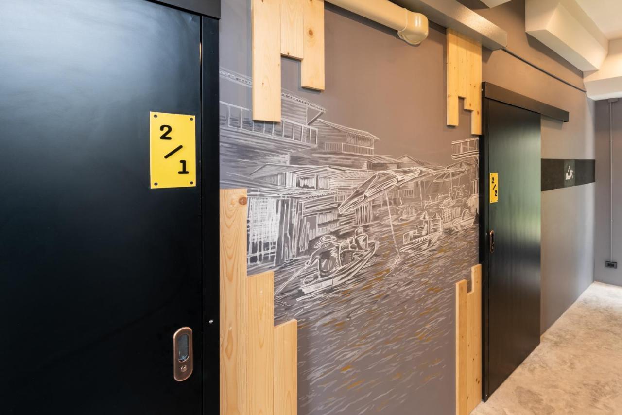 Lobsuek Hostel *