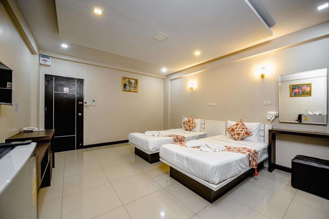 Hotel Gold Airport 3*
