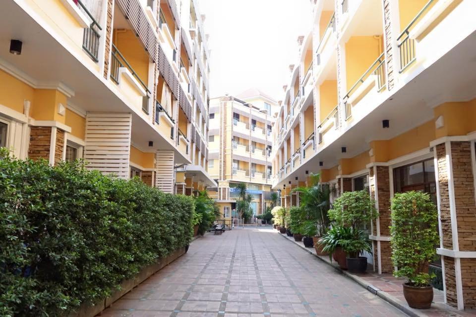 Paholyothin Park Place 3* Bangkok