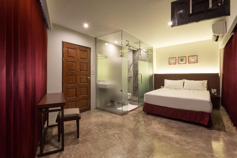 Ruamchitt Plaza Hotel 3*