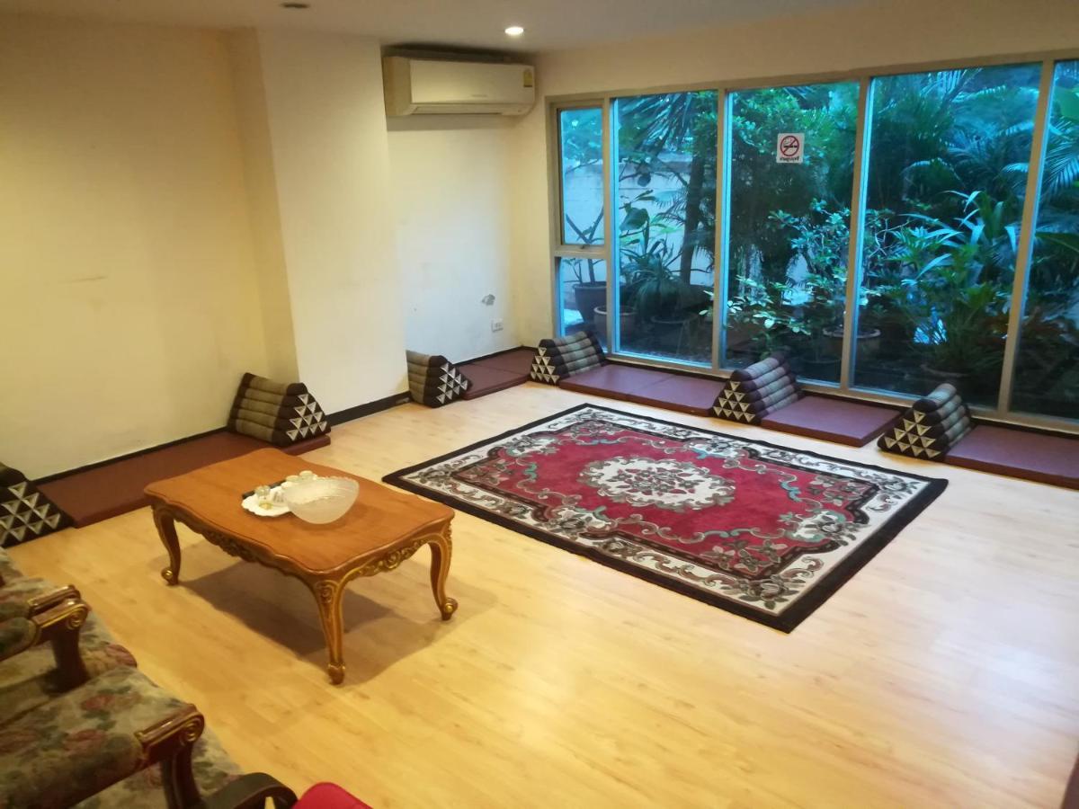 Aparthotel Chara Ville Serviced Apartment Bangkok