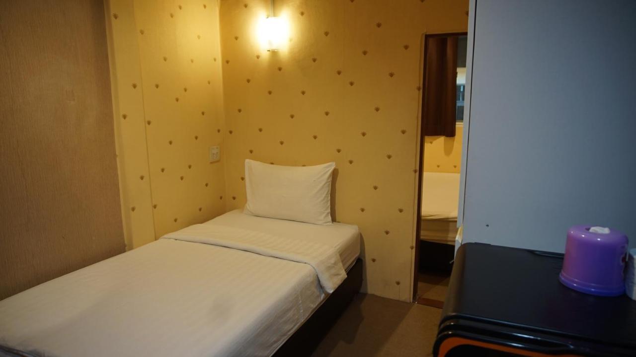 14 1 Hotel 3*